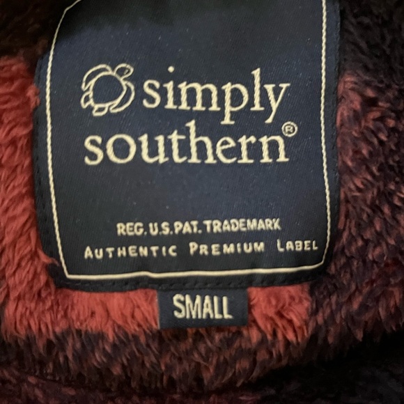 Simply Southern Quilted Pullover Small - Picture 4 of 4